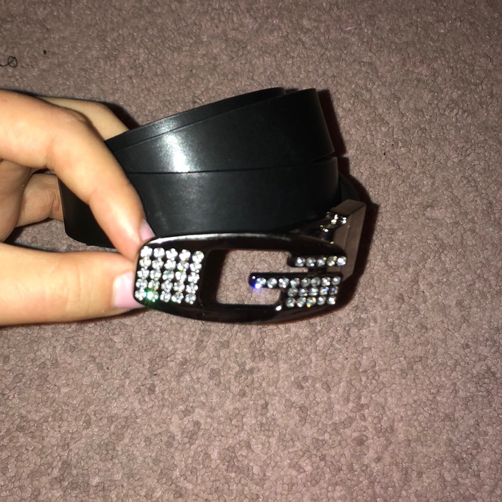 Guess belt